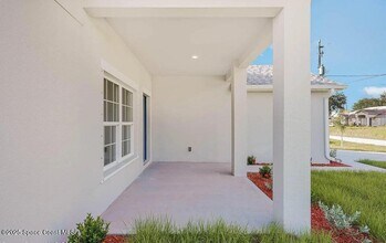 591 Fitchburg St SW in Palm Bay, FL - Building Photo - Building Photo