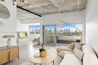 3 Island Ave in Miami Beach, FL - Building Photo - Building Photo
