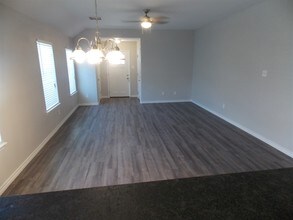 13211 Ambrosa Dr in Houston, TX - Building Photo - Building Photo