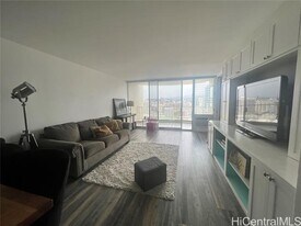 1717 Ala Wai Blvd in Honolulu, HI - Building Photo