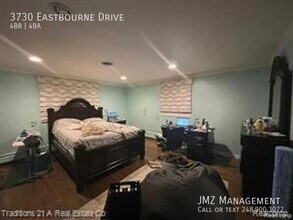 3730 Eastbourne Dr in Troy, MI - Building Photo - Building Photo