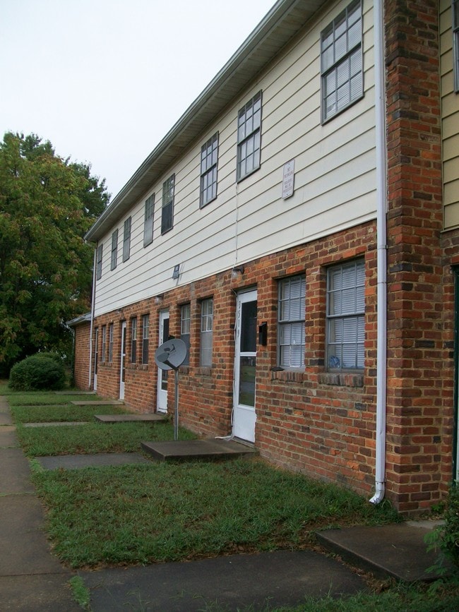 3521 Bolling Rd in Richmond, VA - Building Photo - Building Photo