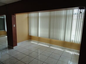 120 Royal Palm Rd, Unit 209 in Hialeah Gardens, FL - Foto de edificio - Building Photo