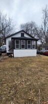 808 Irving Ave in Rockford, IL - Building Photo