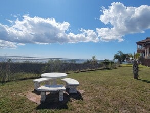 7327 Rodgers Dr in Panama City, FL - Foto de edificio - Building Photo