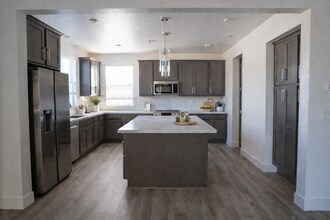 966 Bosco Ln in Morgan Hill, CA - Building Photo - Building Photo