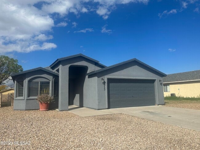 property at 2133 E Vera Cruz Vista