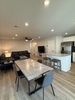 338 Myrtle Meadows Dr in Conway, SC - Building Photo