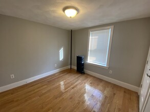 309 Highland Ave, Unit A in Somerville, MA - Foto de edificio - Building Photo