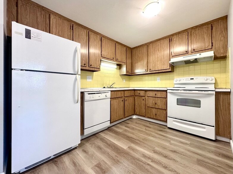3 Old Colony Ln, Unit 8 in Arlington, MA - Building Photo
