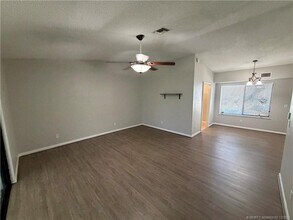 800 NW Fork Rd in Stuart, FL - Building Photo - Building Photo