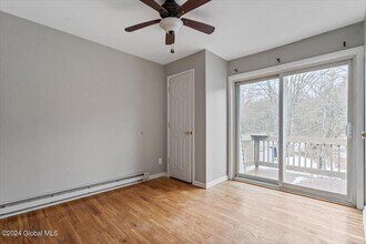 455 Maple Ave-Unit -Unit #3 in Saratoga Springs, NY - Building Photo - Building Photo