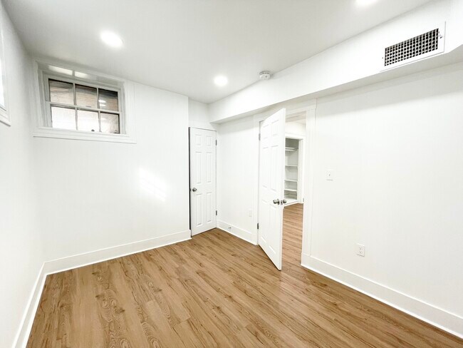 15 Woodbridge St, Unit 14