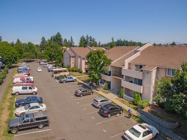16932 SE Powell Blvd in Portland, OR - Building Photo - Building Photo