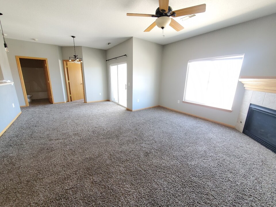 1960 Rockford Rd SW, Unit 46 in Cedar Rapids, IA - Building Photo