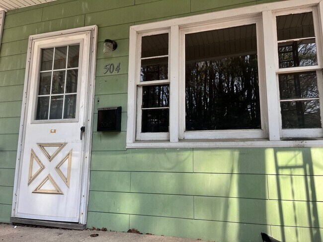 504 Laurel St in Minersville, PA - Building Photo - Building Photo