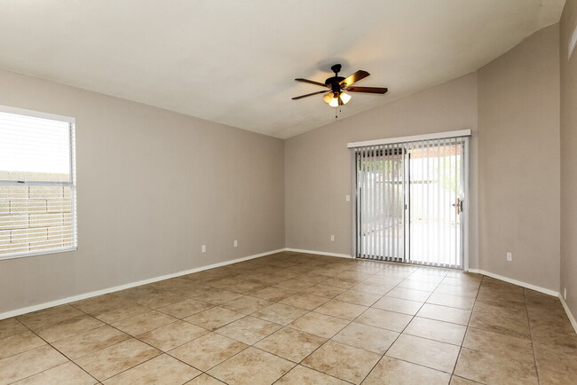 19817 N 48th Dr in Glendale, AZ - Building Photo - Building Photo