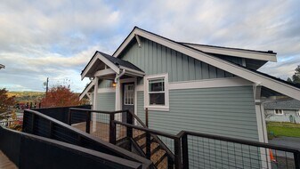 Valley St Duplex in Duvall, WA - Building Photo