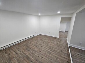 197 Union St, Unit 1 in Poughkeepsie, NY - Foto de edificio - Building Photo
