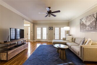 2556 Oglethorpe Cir NE in Atlanta, GA - Building Photo - Building Photo