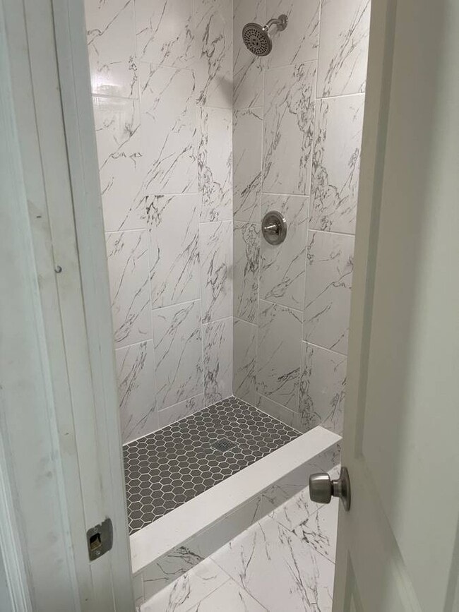 6337 Dawson St in Hollywood, FL - Foto de edificio - Building Photo