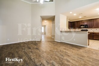 15726 W Chamfer Way in Crosby, TX - Foto de edificio - Building Photo