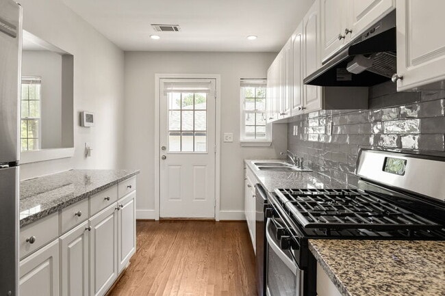 60 Cleveland St SE in Atlanta, GA - Building Photo - Building Photo