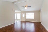 12814 Crystal Cove Dr photo'