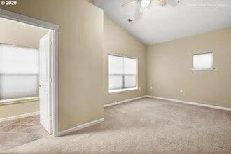 22838 SW Forest Creek Dr in Sherwood, OR - Foto de edificio - Building Photo
