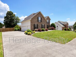 11236 Hatteras Dr in Knoxville, TN - Building Photo - Building Photo