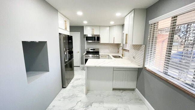 19016 Nadol Dr in Southfield, MI - Building Photo - Building Photo