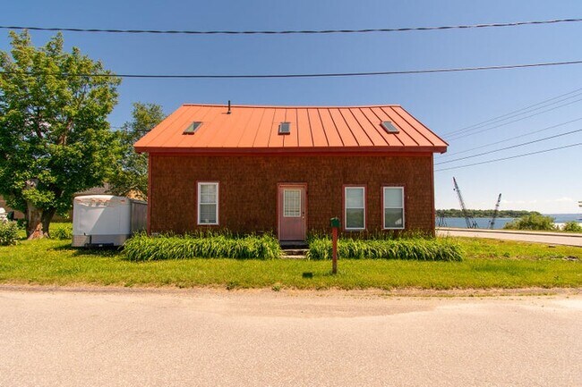3 Trinity St in Rockland, ME - Building Photo - Building Photo