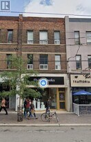 784 College St in Toronto, ON - Building Photo