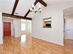 604 Hill Cove in Round Rock, TX - Building Photo - Building Photo