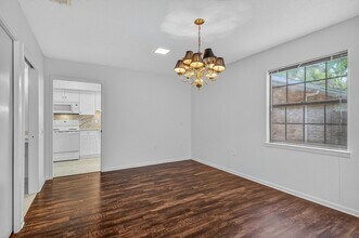 96 Yacht Club Dr NE in Fort Walton Beach, FL - Building Photo - Building Photo