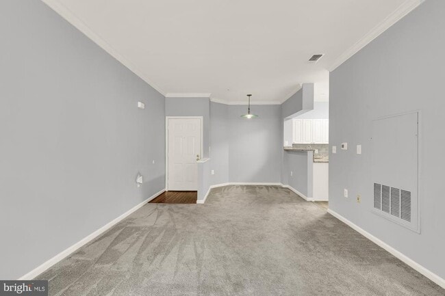 12909 Alton Square in Herndon, VA - Building Photo - Building Photo