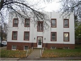 1215 St John Ave in Albert Lea, MN - Foto de edificio