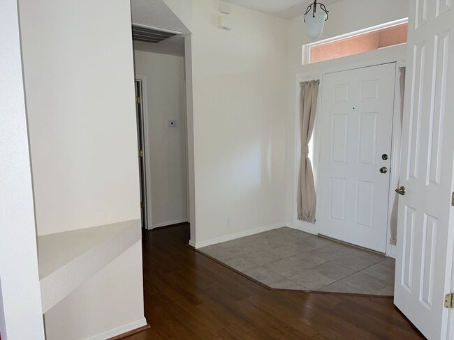 3233 Bellflower Way in Lakeland, FL - Building Photo - Building Photo