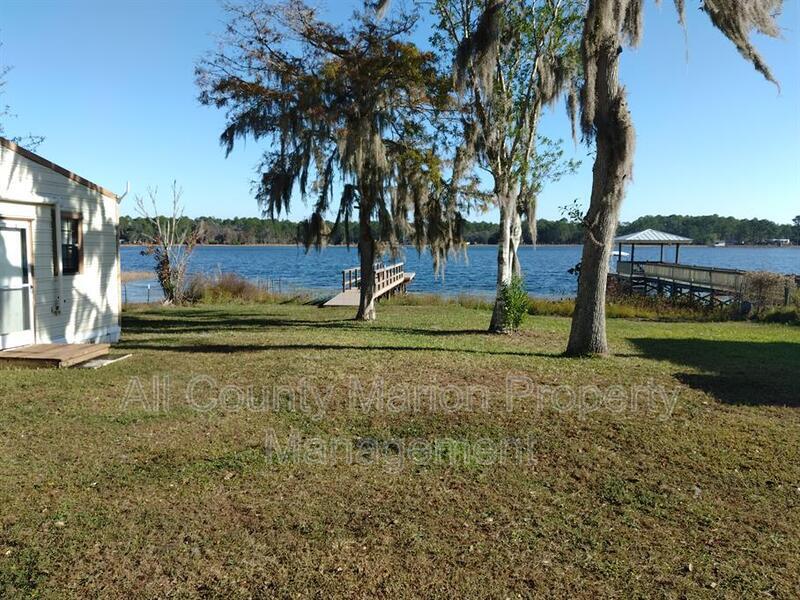 23031 NE 112th Court Rd in Fort McCoy, FL - Building Photo