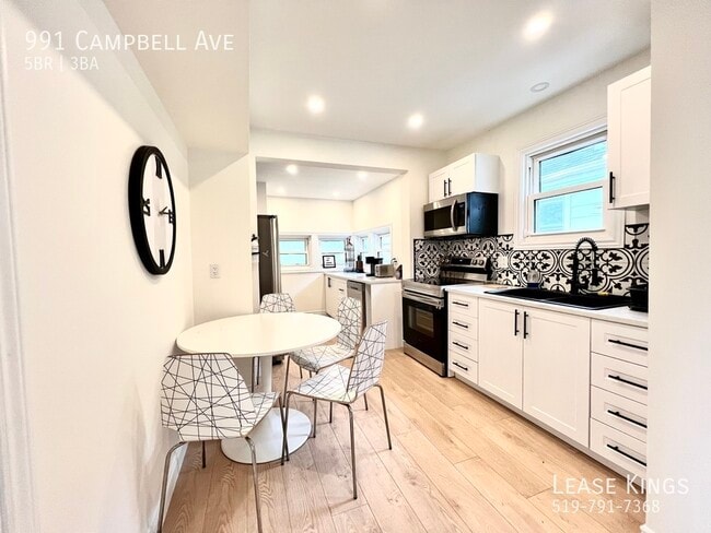 property at 991 Campbell Ave