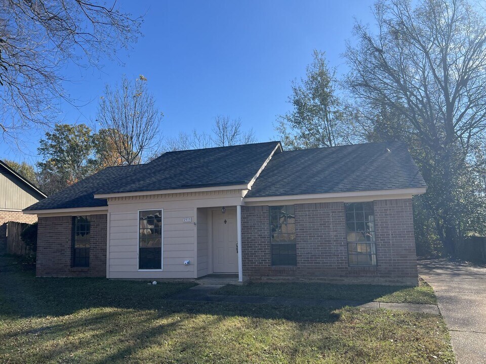 2933 Willow Ln Dr in Montgomery, AL - Building Photo