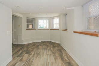 2326 N Southport Ave in Chicago, IL - Building Photo - Building Photo