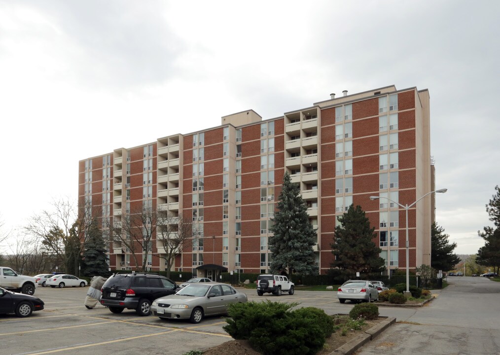 Valley View Condominium in Hamilton, ON - Building Photo