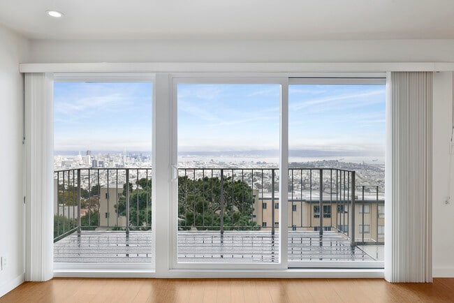 67 Parkridge Dr, Unit 0 in San Francisco, CA - Foto de edificio - Building Photo