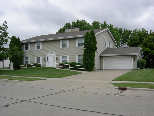 725 Starboard Ct, Unit B