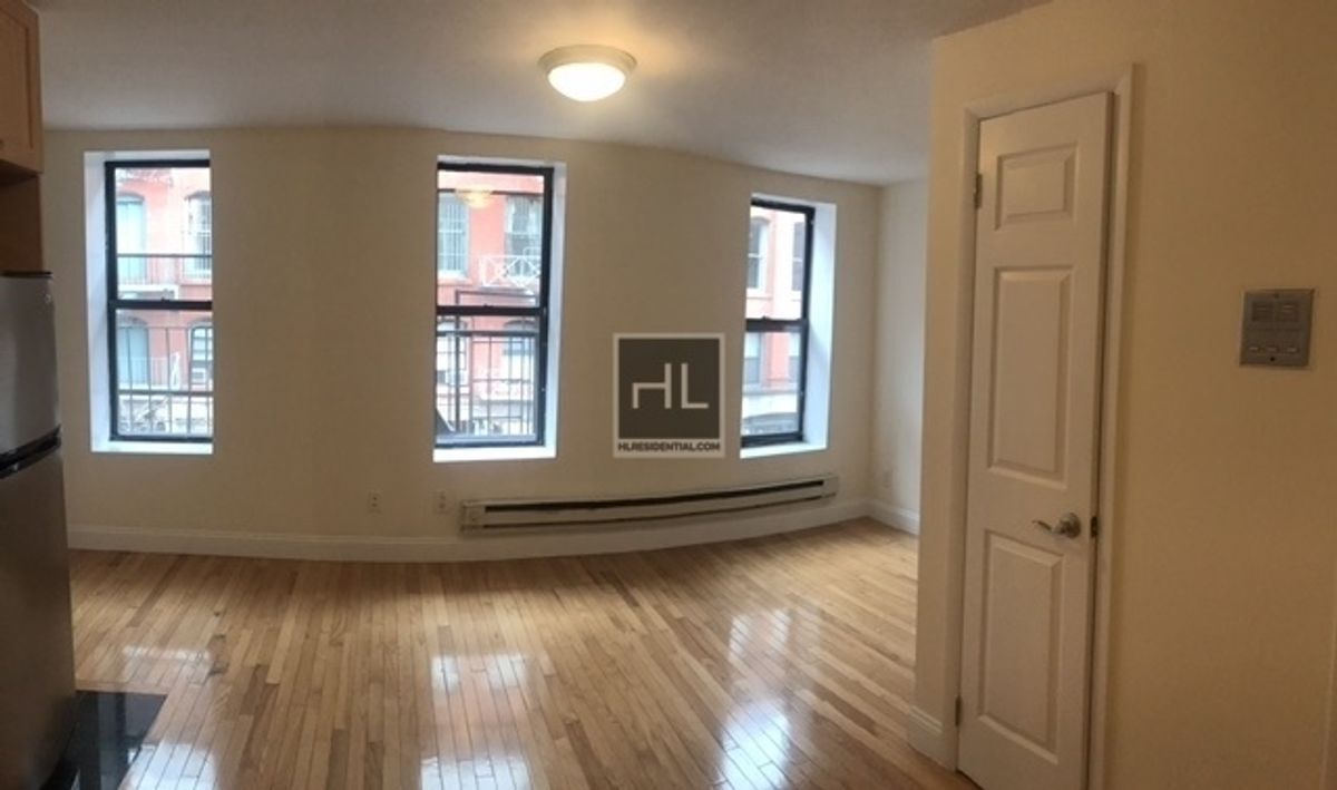 MOTT STREET in New York, NY - Building Photo