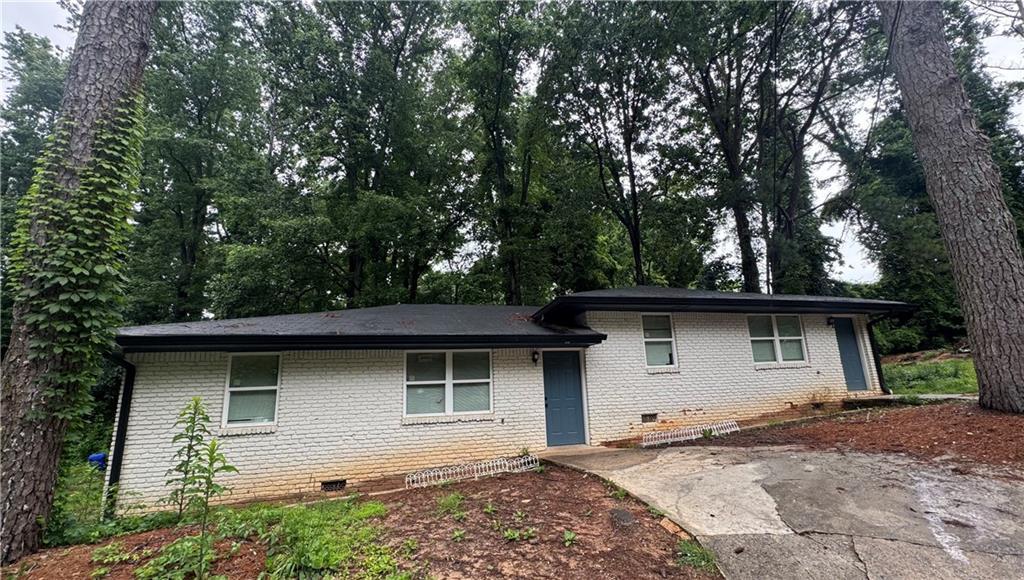 6325 Raymond Terrace in Union City, GA - Building Photo