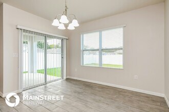 703 Kindred Ln in Auburndale, FL - Foto de edificio - Building Photo