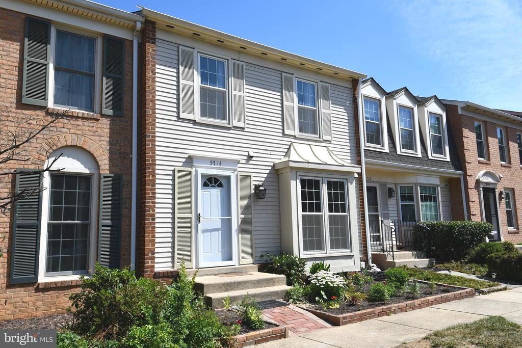 5714 Lofthill Ct in Alexandria, VA - Building Photo