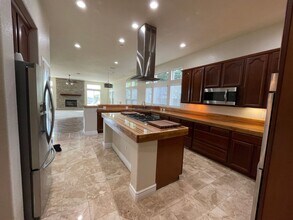 429 Fuente Pl in Lincoln, CA - Building Photo - Building Photo